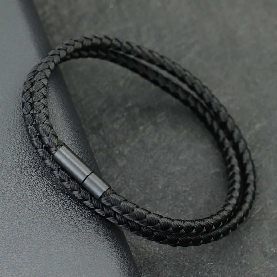 Braceletee Men's Simple Keel Rope Bracelet.